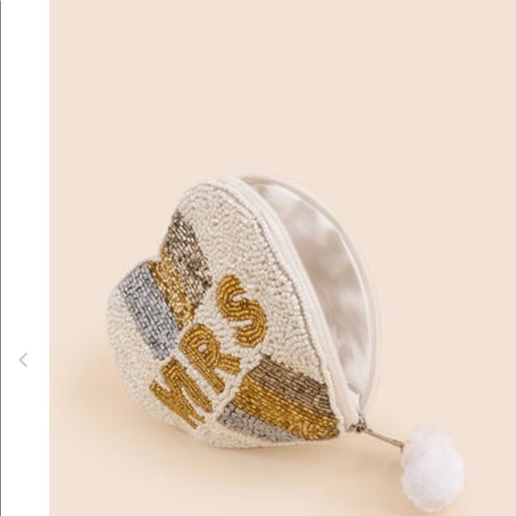 Francesca’s collections MRS heart shaped striped pouch - Picture 5 of 9